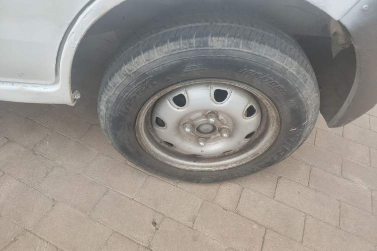 Used CHANGAN KAICHENG Star 2 2012 1.0L CNG Value Edition JL466QG Right Front Wheel Hub