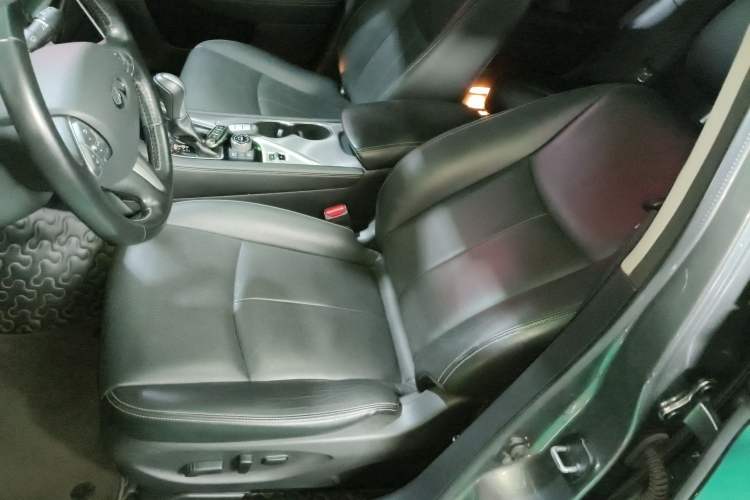 Used Infiniti Q50L 2016 2.0T Ambition Edition Left Front Seat