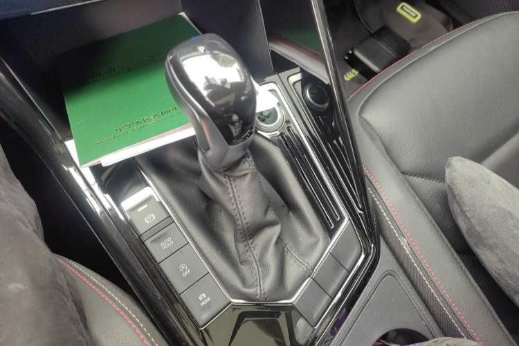 Used Volkswagen Tayron 2020 330TSI Two-Wheel Drive Luxury Smart Connectivity Version
