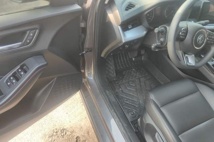 Used MG 5 2022 180 DVVT CVT Youth Style Edition