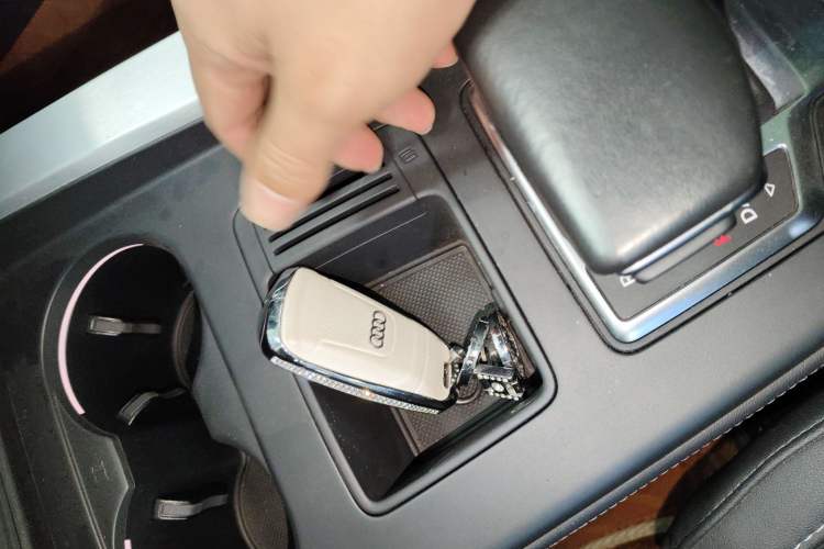 Used Audi A4L 2022 40 TFSI Luxury Dynamic Model