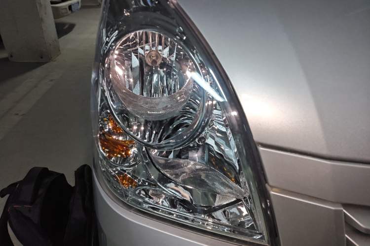 Used Wuling Rongguang S 2023 1.5L Basic Enclosed-Window Vehicle 2 Seats