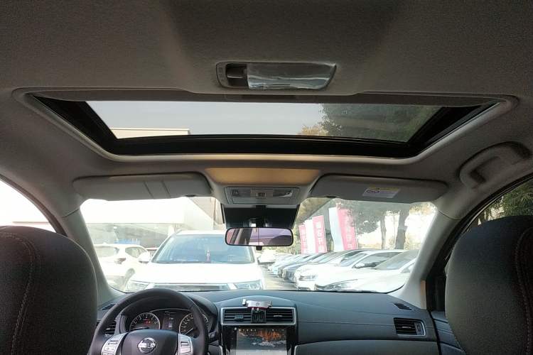 Used Nissan Tiida 2023 1.6L CVT Smart Drive Version