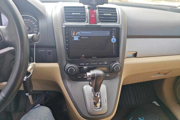 Used Honda CR-V 2010 2.4L automatic four-wheel drive luxury version Audio And AC Panel