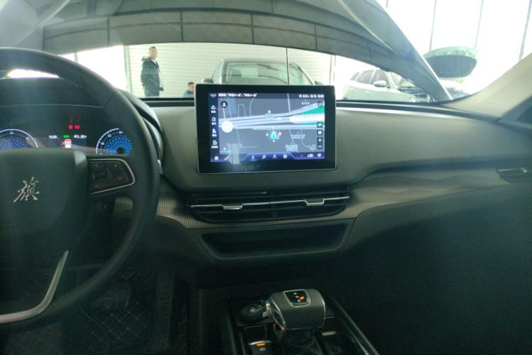 Used Hongqi E-QM5 2022 431 km Charge & Enjoy Edition