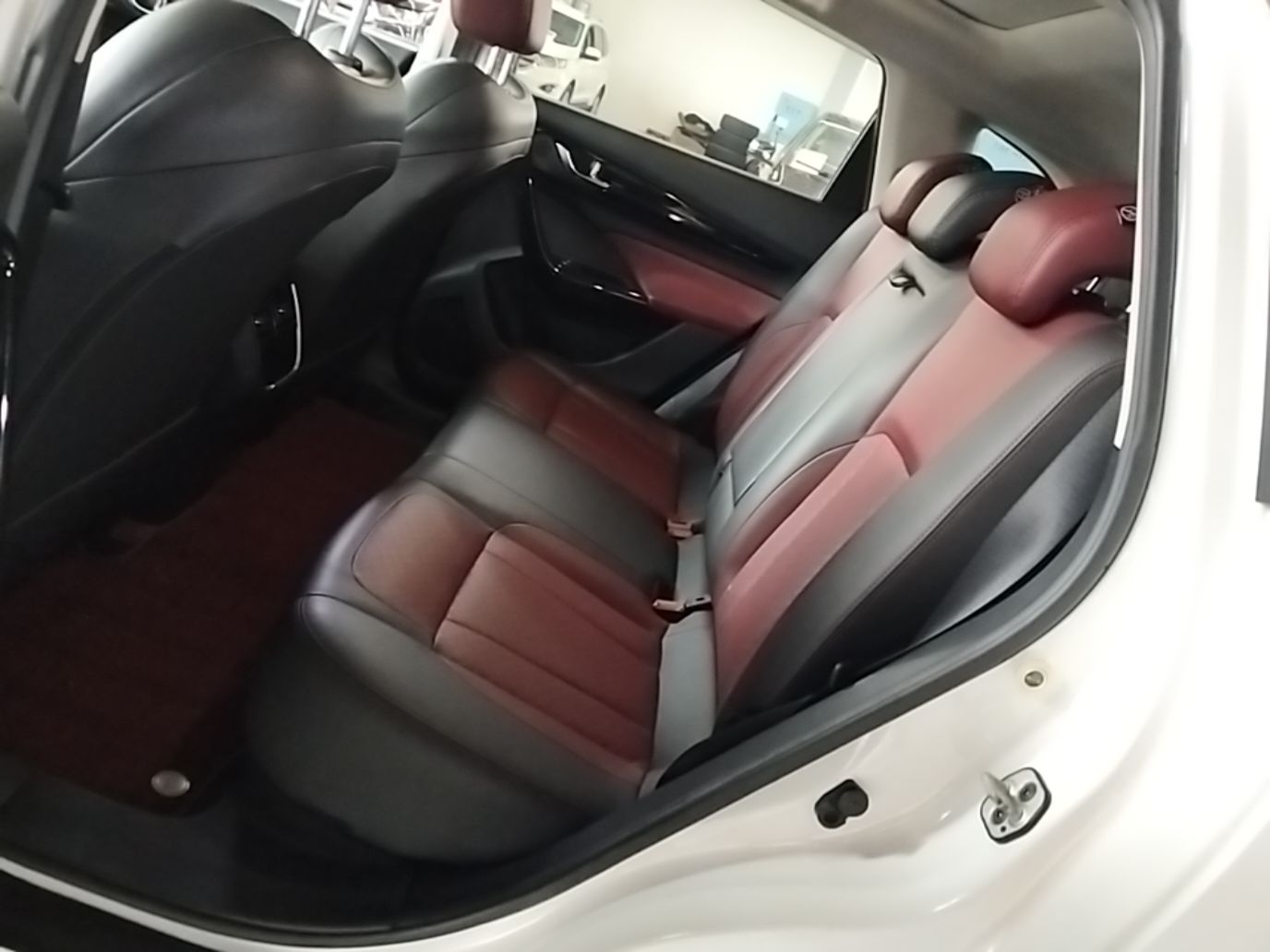 Dongfeng Aeolus AX7 2022 Mach Edition 1.5T DCT DF51 — снимка 20