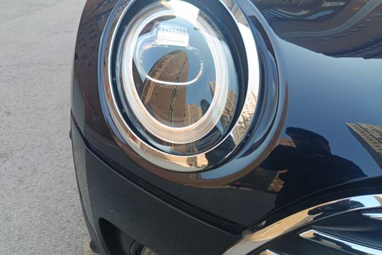 Used MINI Clubman 2019 1.5T COOPER Connoisseur Right Front Headlight
