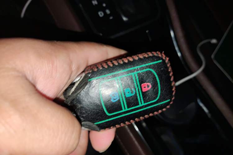 Used Dongfeng Fengon 580 2017 1.5T CVT Luxury Model Vehicle Key