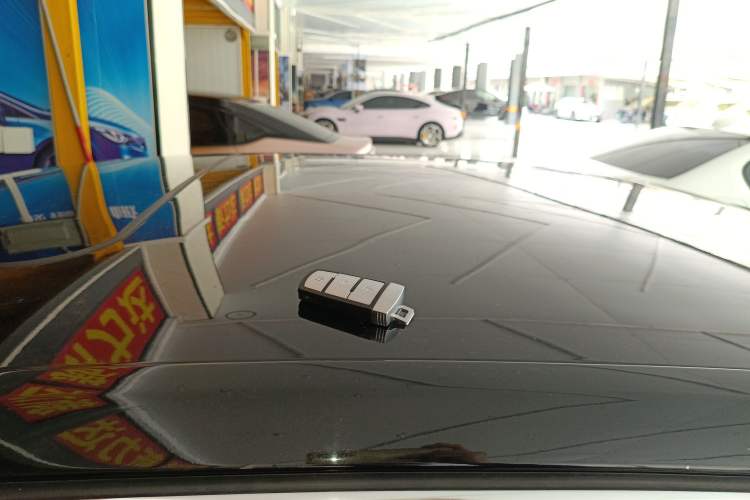 Used Volkswagen Magotan 2015 1.8TSI Advanced Model
