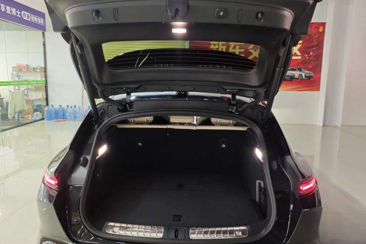 Used Nio ET5T 2025 75 kWh Touring Trunk