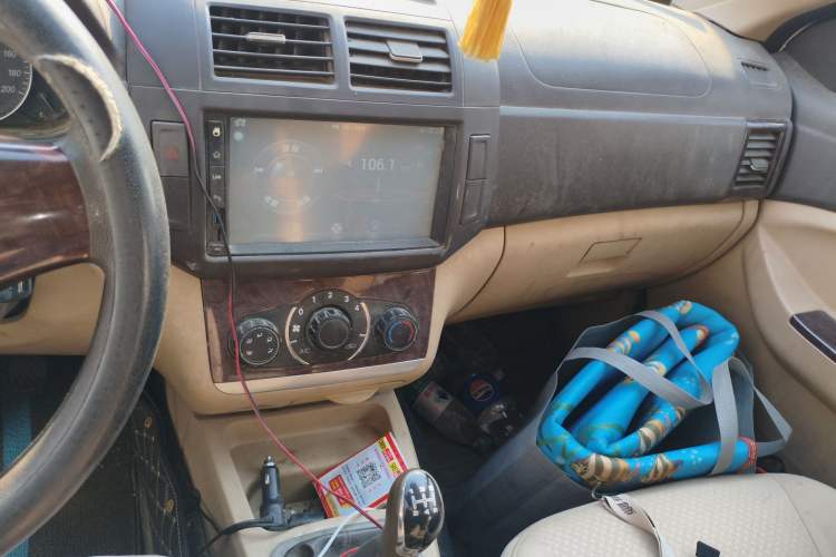 Used BAIC Weiwang M30 2015 1.5L Basic Version DAM15 Audio And AC Panel