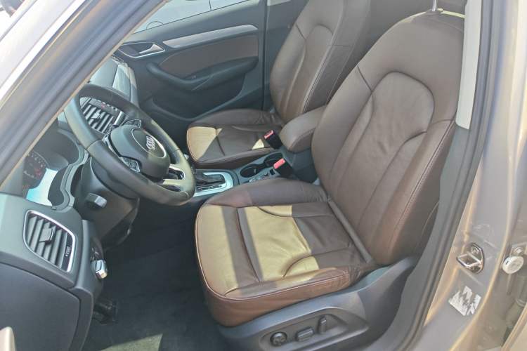 Used Audi Q3 2015 30 TFSI Comfort Model