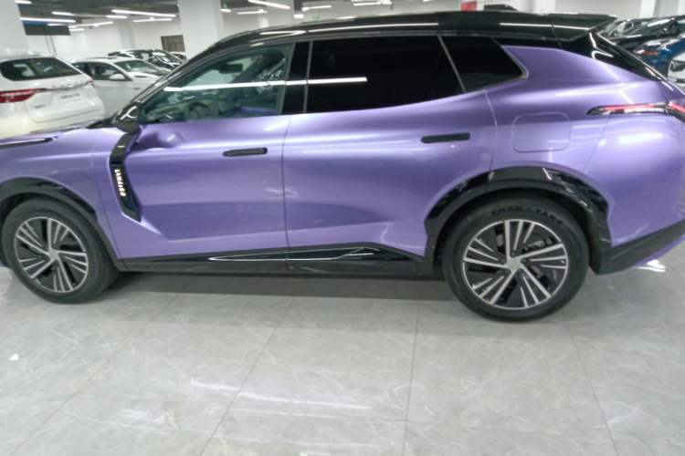 Used Lynk & Co 08 EM-P 2023 120km Long-Range Halo
