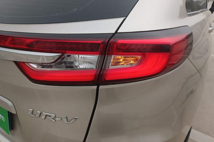 Used Honda UR-V 2017 370TURBO 2WD Prestige Edition China V Right Rear Taillight