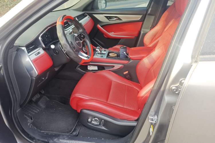 Used Jaguar F-PACE 2021 340 PS R-Dynamic SE
