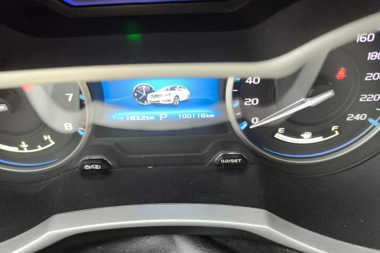 Used Geely Auto Emgrand 2017 Sedan Million Edition 1.5L CVT Upward Connectivity Version