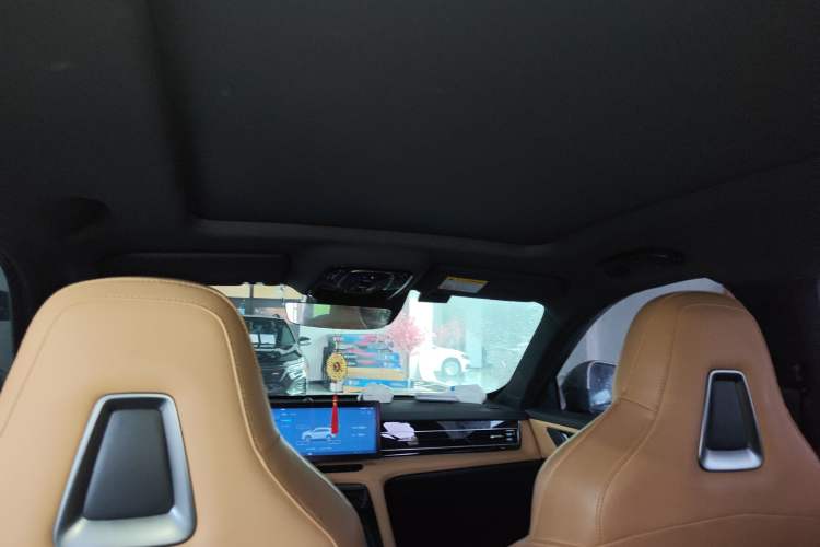 Used Roewe RX5 2023 1.5T Luxury Sliding-Screen Version