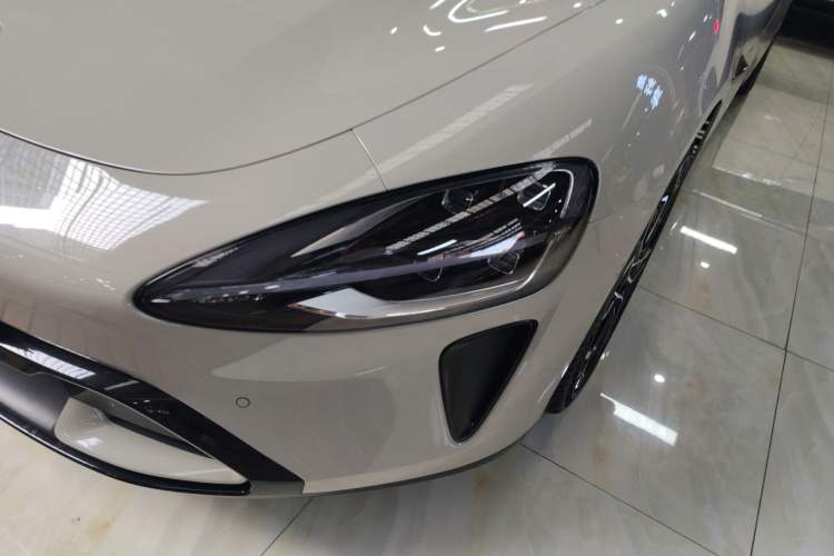 Used Xiaomi Auto SU7 2024 Rear-Drive Long-Range Intelligent Driving Version
