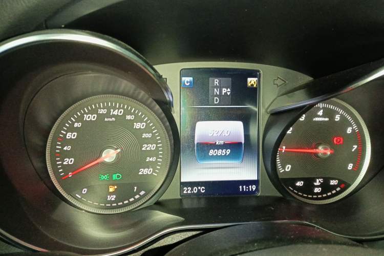 Used Mercedes-Benz C-Class 2016 C 180 L Sport Edition Instrument Cluster