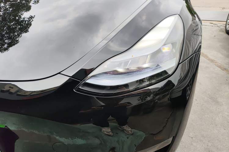 Used Tesla Model Y 2023 Long-Range All-Wheel-Drive Version