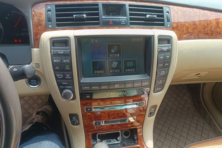Used Toyota Crown 2007 2.5L Royal Special Edition Audio And AC Panel