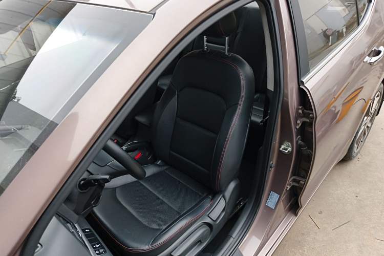 Used Hyundai Elantra (6th Generation / Lingdong) 2016 1.6L Automatic ZhiXuan – Elite Version Left Front Seat