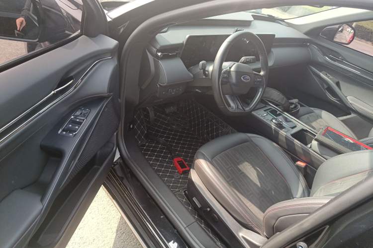 Used Ford Mondeo 2023 EcoBoost 180 Comfort Model Driver Seat