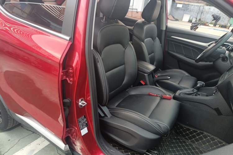 Used MG ZS 2017 1.5L Automatic Luxury Internet Edition
