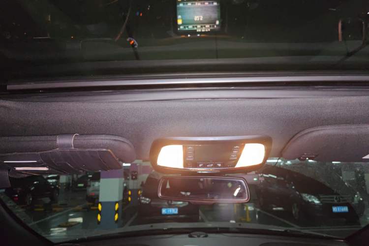 Used Jeep Grand Cherokee 2014 3.6L Elite Navigation Edition Headliner