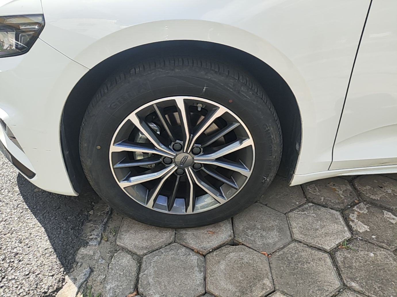 Geely Auto Preface 2023 1.5TD Fuyao Version — снимка 10