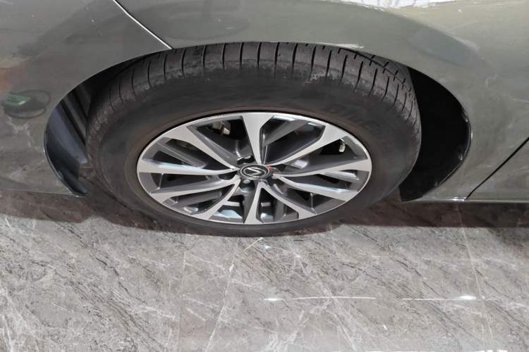 Used Lexus ES 2024 200 Premium Edition
