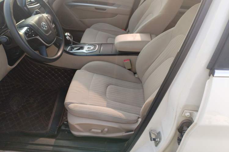 Used BAIC Senova D70 2013 2.0T Comfort Edition Left Front Seat