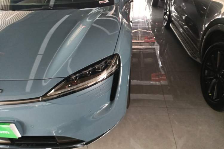 Used Hima Luxeed R7 2024 All-Electric 667 km Max