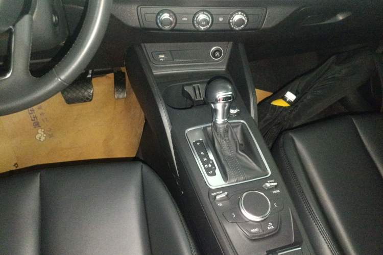 Used Audi Q2L 2021 35 TFSI Progressive Dynamic Edition
