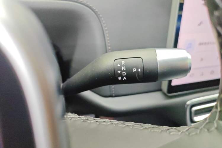 Used Li Auto L8 2023 Pro Model
