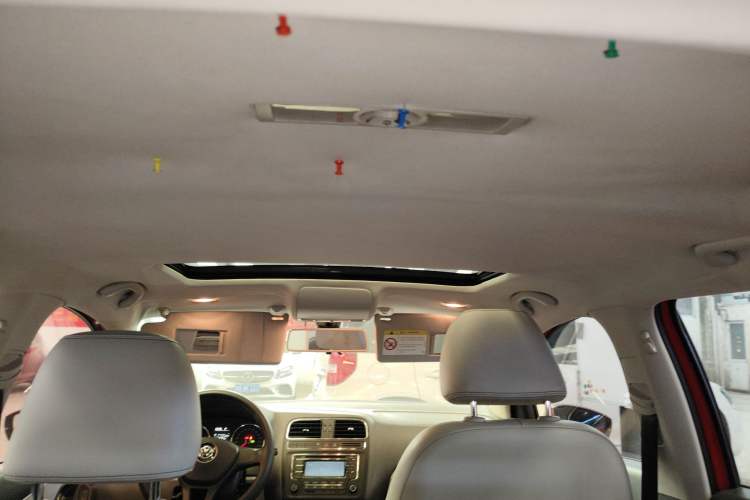 Used Volkswagen Polo 2014 1.6L Automatic Comfort Edition