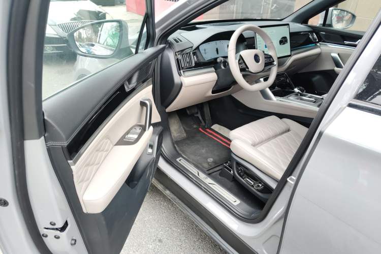 Used BYD Tang New Energy 2025 Intelligent Driving Version DM-i 115KM Flagship Edition
