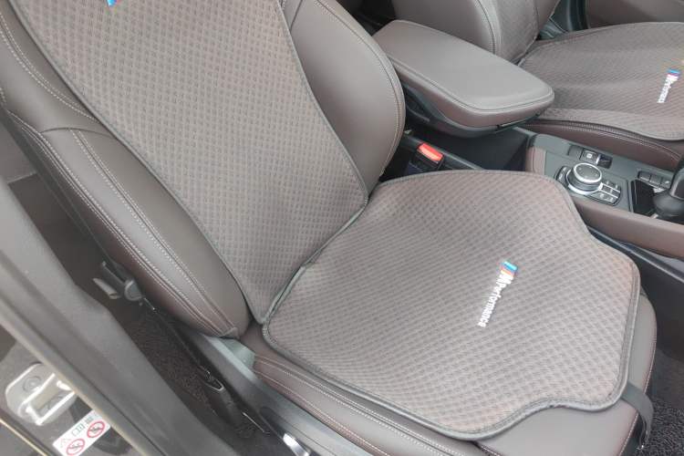 Used BMW X1 2022 sDrive25Li Leading Model Right Front Seat