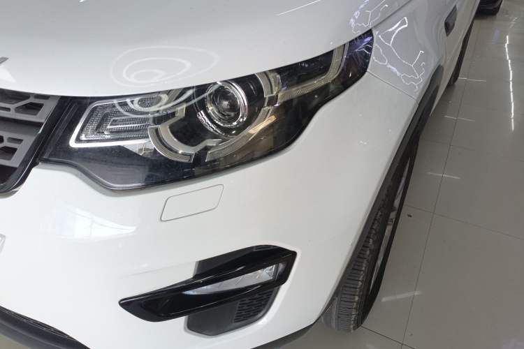 Used Land Rover Discovery Sport 2019 240 PS PURE Edition China VI Standard