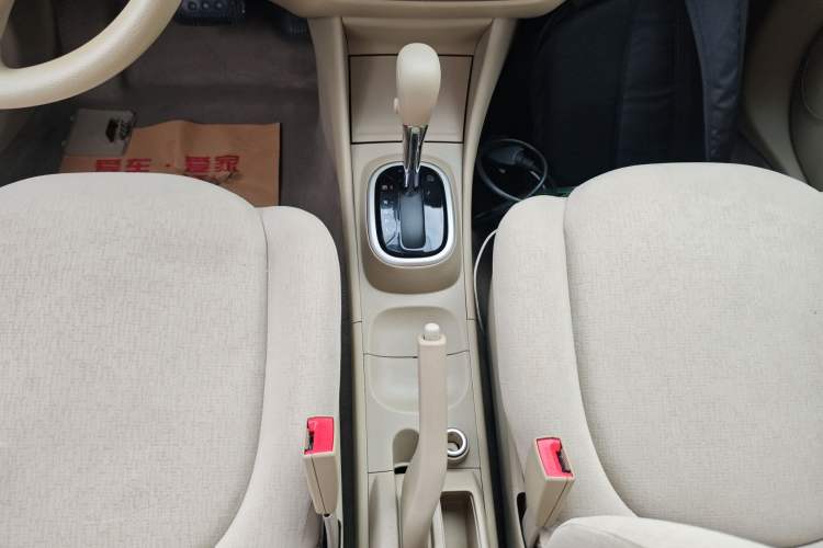 Used Nissan Sylphy 2019 Classic 1.6XE+ CVT SmartConnect Leading Edition Gear Lever