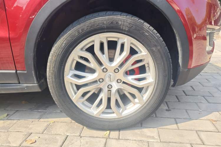 Used Land X7 2015 2.0T Panoramic Prestige Edition