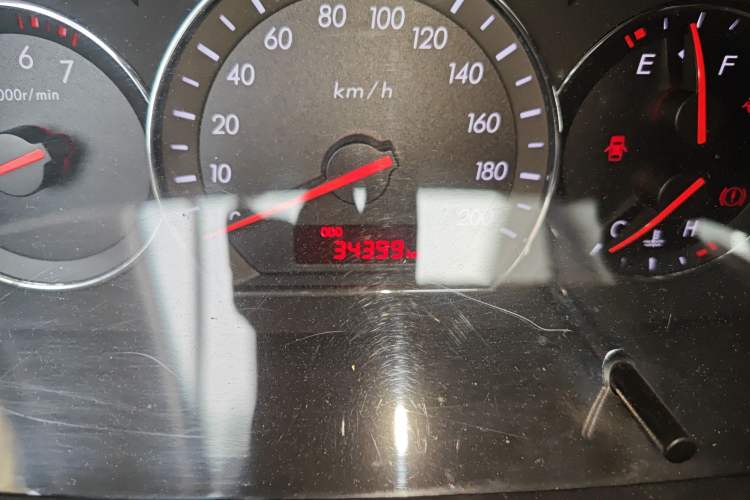 Used CHANGAN Alsvin V3 2012 1.3L Manual Luxury Version China IV Standard
