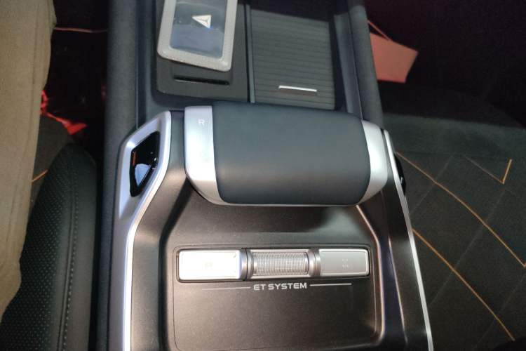 Used Deepal G318 2025 Worry-Free Adventure Edition Four-Wheel Drive Secret Realm Version Gear Lever