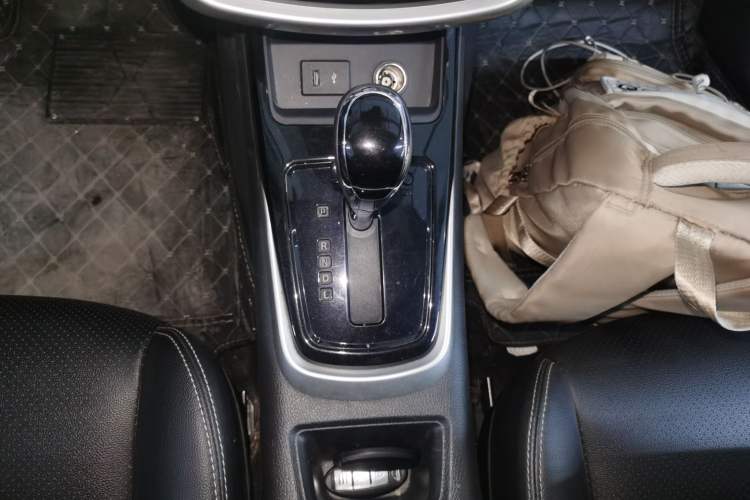 Used Nissan Tiida 2021 1.6L CVT Smart Drive Edition Gear Lever