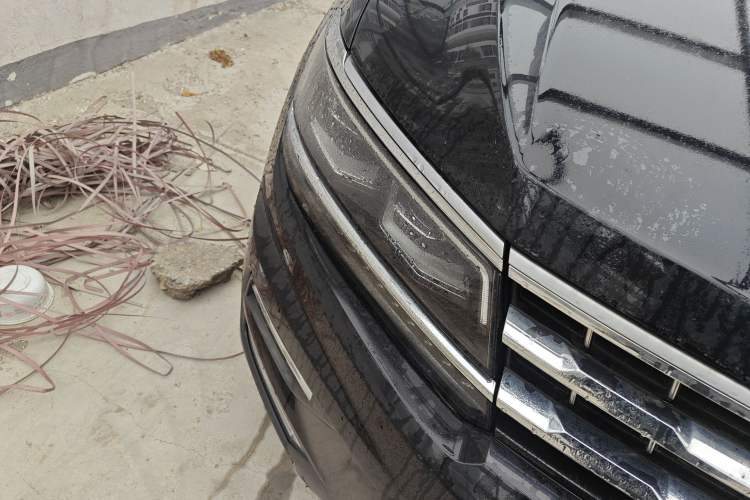 Used Volkswagen Tiguan L 2018 380TSI Automatic All-Wheel Drive Luxury Edition
