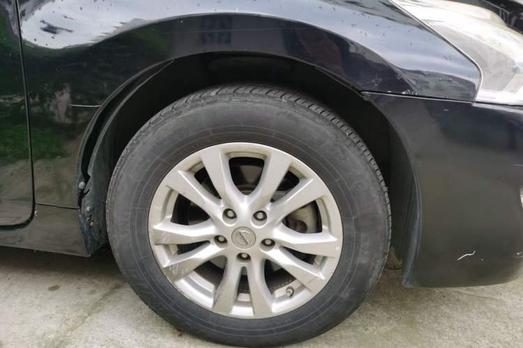 Used Nissan Teana 2014 2.0L XL Upper Tech Edition Right Front Wheel Hub
