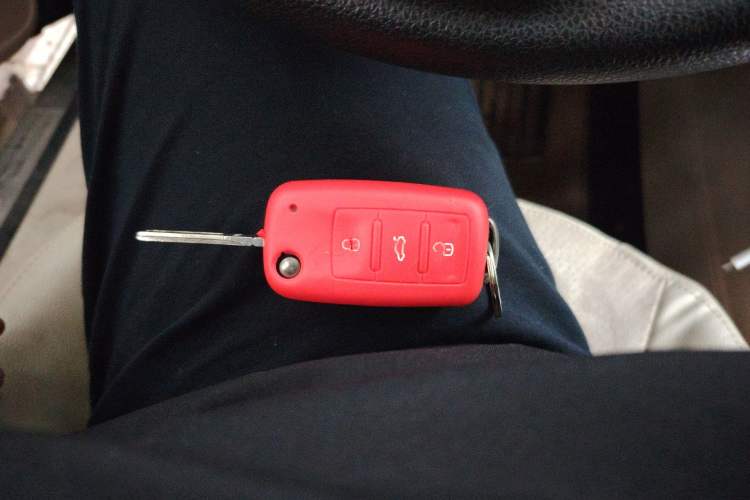 Used Volkswagen Bora 2012 1.6L Automatic Fashion Edition Vehicle Key