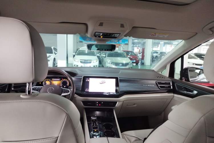 Used Volkswagen Viloran 2022 380TSI Prestige Edition
