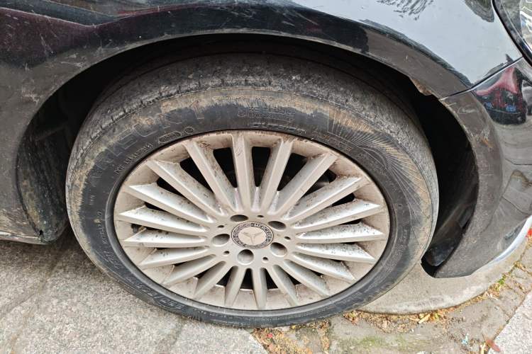 Used Mercedes-Benz C-Class 2015 C 200 L Sport Edition Right Front Wheel Hub