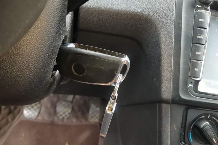 Used Volkswagen Jetta 2015 1.4L Manual Fashion Model